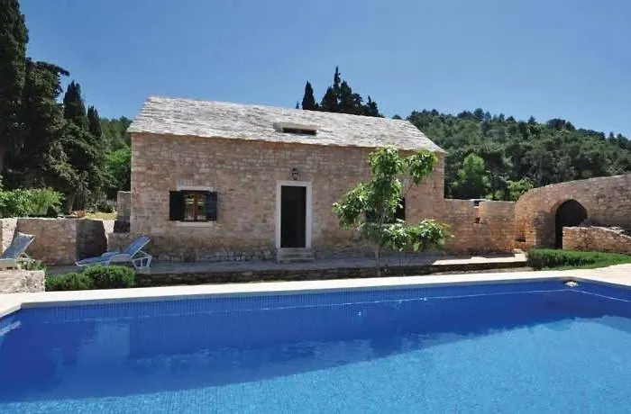 Villa Lovrecina