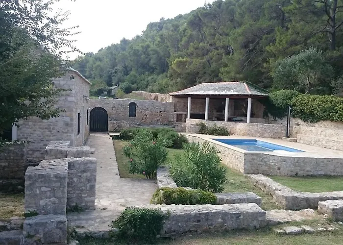 Lovrecina Villa Postira