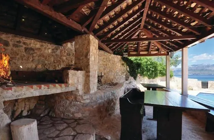 Villa Lovrecina